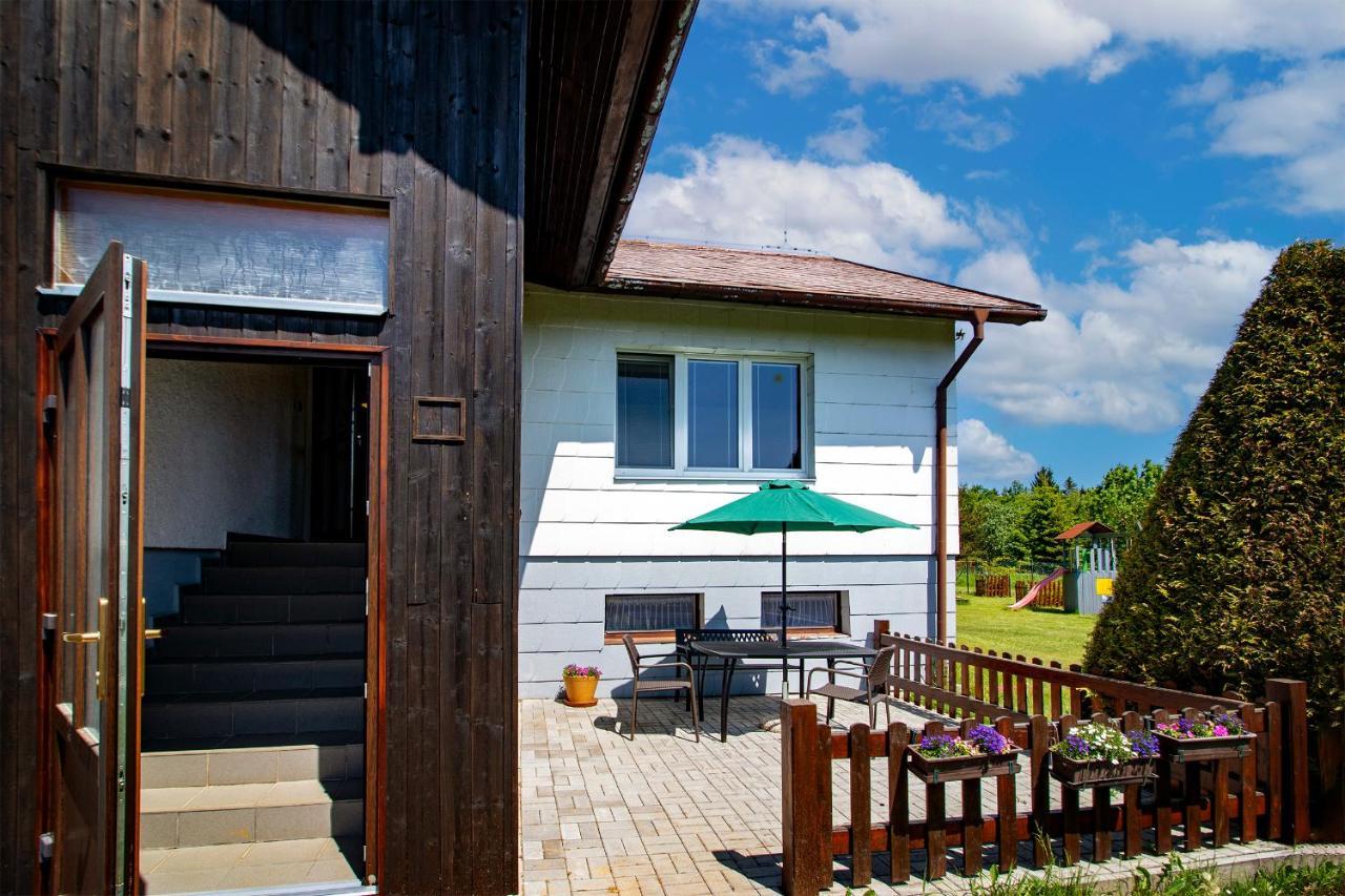 Anezka Holiday home Frymburk